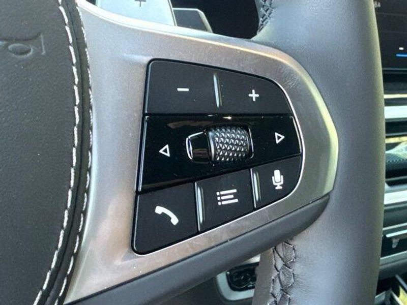 New 2026 BMW X5 xDrive50eImage 23