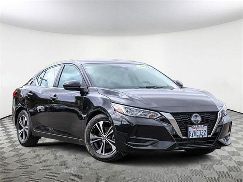 2021 Nissan Sentra SVImage 2