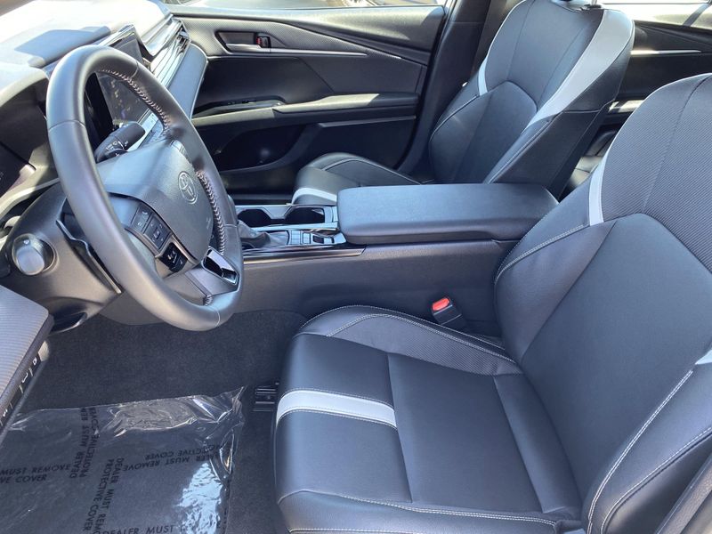 Used 2025 Toyota Camry SEImage 14