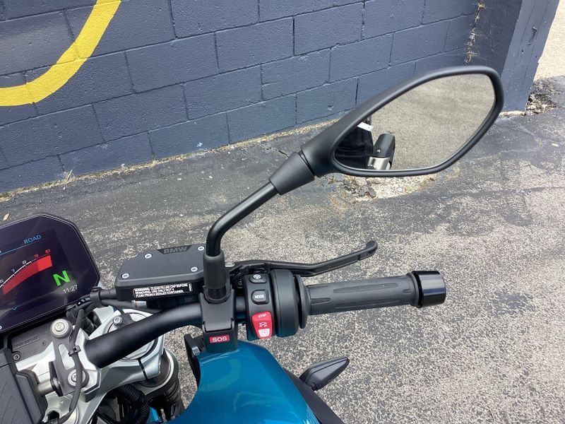 New 2026 BMW R1300R 