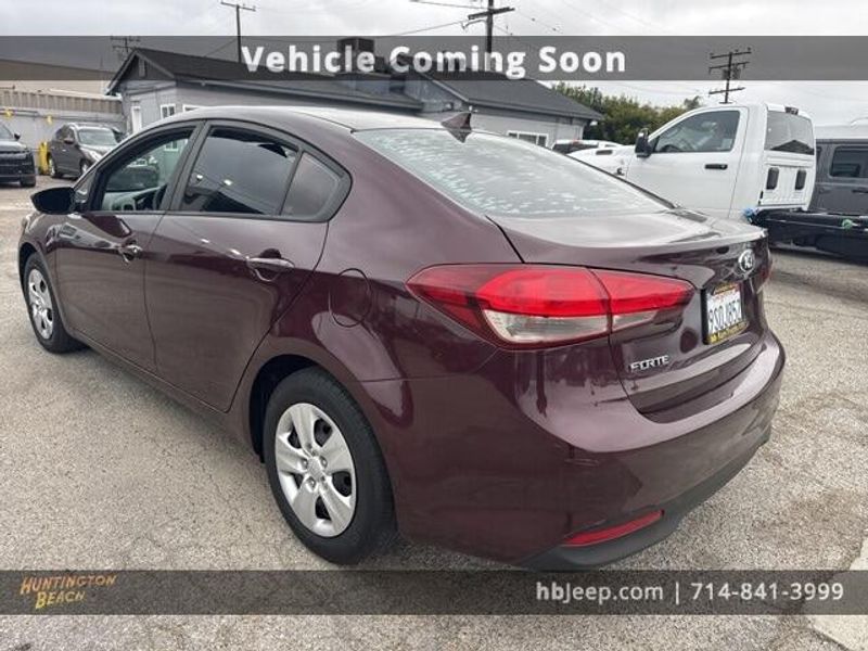 2017 Kia Forte LXImage 7