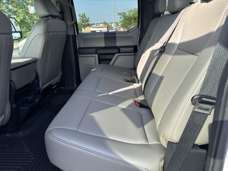 2022 Ford F-250 XLImage 15