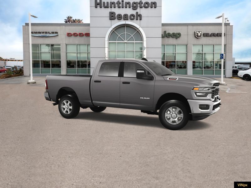 2025 RAM 3500 Big Horn Crew Cab 4x4Image 8