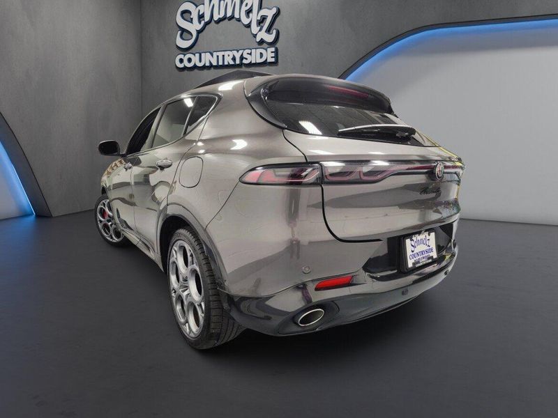 Used 2024 Alfa Romeo Tonale Veloce Premium AWD w/SunroofImage 13