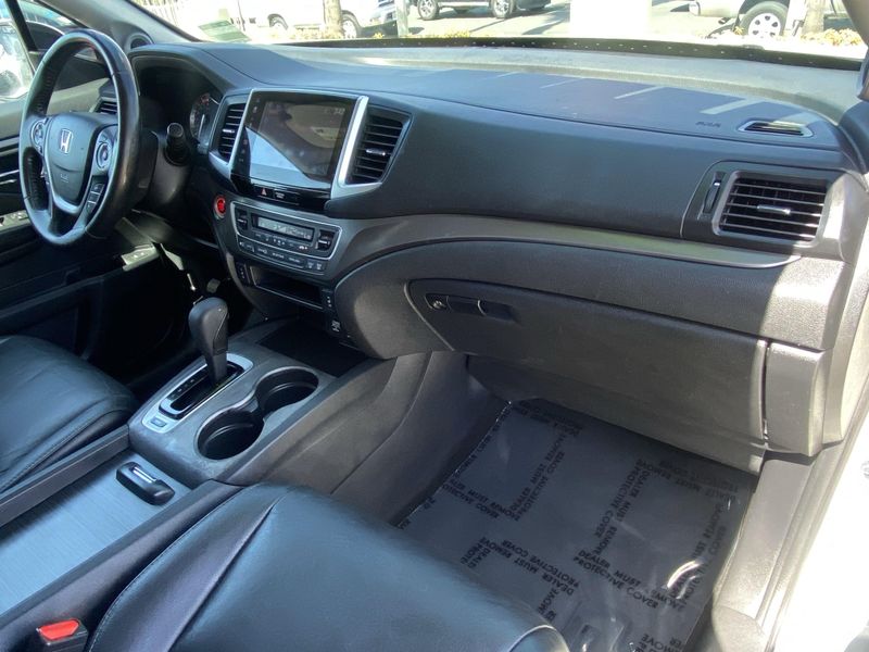 Used 2018 Honda Pilot EX-LImage 9