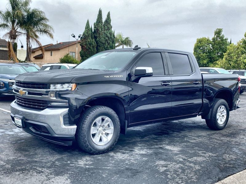 Used 2020 Chevrolet Silverado 1500 LTImage 2