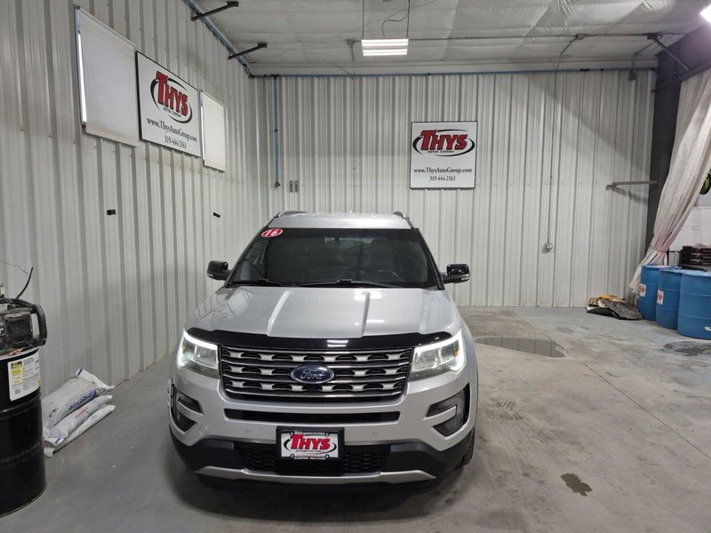 2016 Ford Explorer XLTImage 35