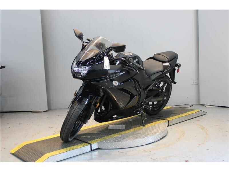Used 2011 Kawasaki NINJA 250 Image 8