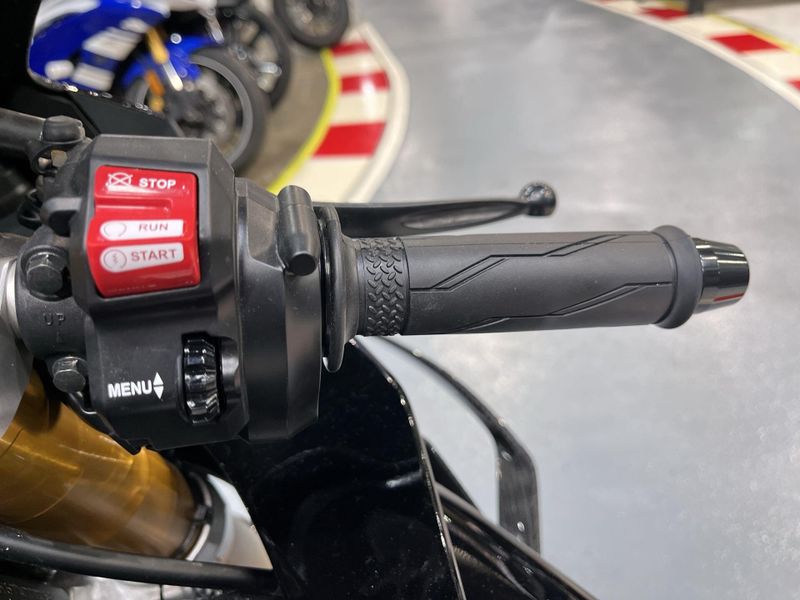 New 2026 Yamaha YZF-R1M Image 22