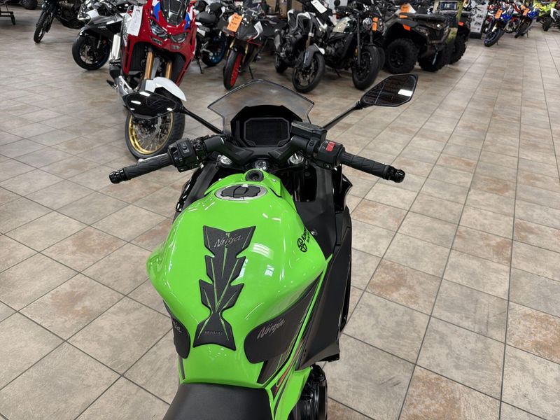Used 2023 Kawasaki NINJA 650 Image 25