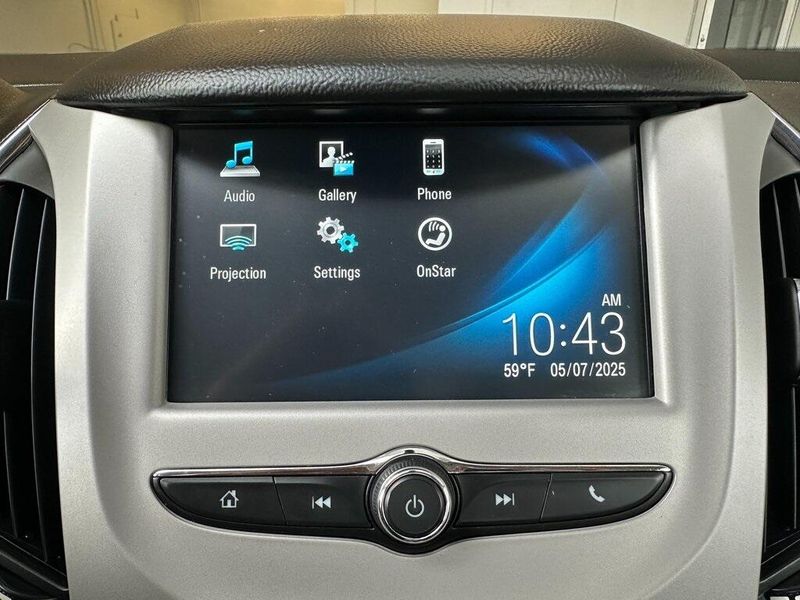 2018 Chevrolet Cruze LSImage 3