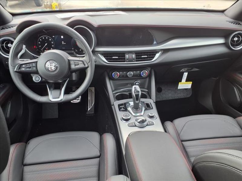 2025 Alfa Romeo Stelvio Tributo ItalianoImage 12