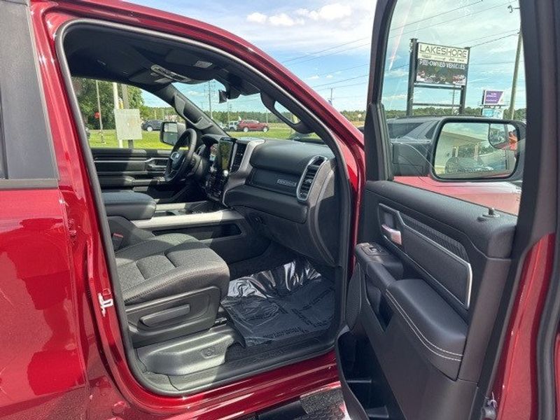 2025 RAM 1500 Big Horn Crew Cab 4x4 5