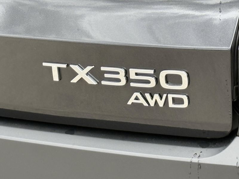 2025 Lexus TX Image 13