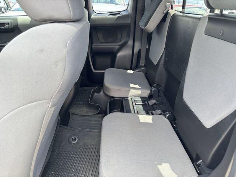 Used 2023 Toyota Tacoma SRImage 16