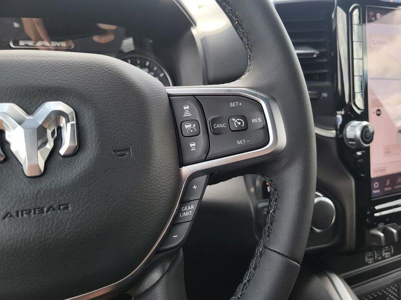 2025 RAM 1500 Lone Star Crew Cab 4x4 5