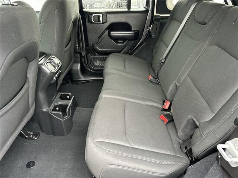 Used 2022 Jeep Wrangler Unlimited Sport AltitudeImage 16