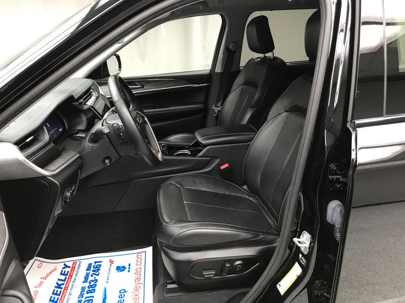 Used 2022 Jeep Grand Cherokee LimitedImage 6