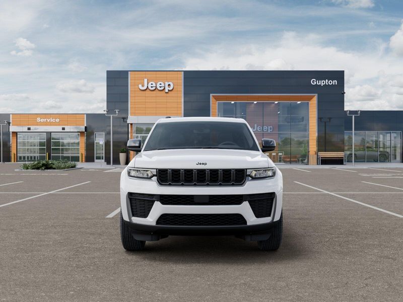 New 2027 Jeep Grand Cherokee Laredo Altitude 4x4Image 32
