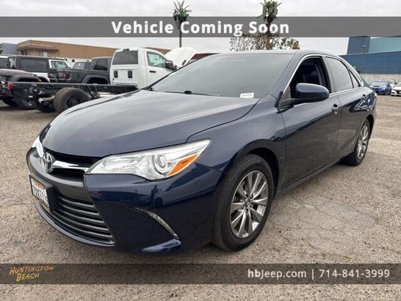2017 Toyota Camry XLEImage 1