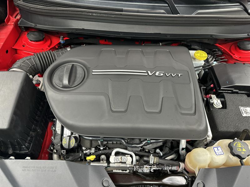 Used 2019 Jeep Cherokee TrailhawkImage 24