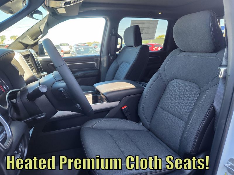 New 2027 RAM 1500 Big Horn Crew Cab 4x4 5'7' Box