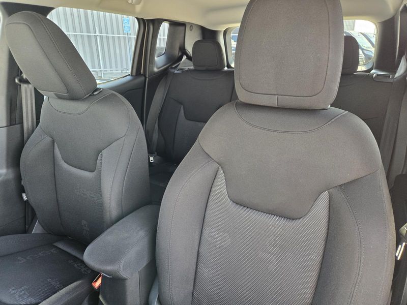 Used 2016 Jeep Renegade FWD 4dr Latitude