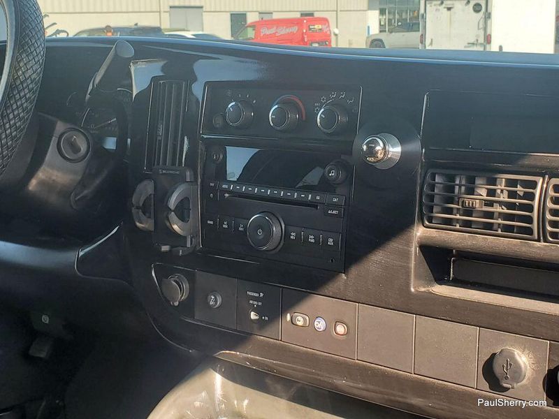 Used 2013 GMC Savana 2500 Image 33