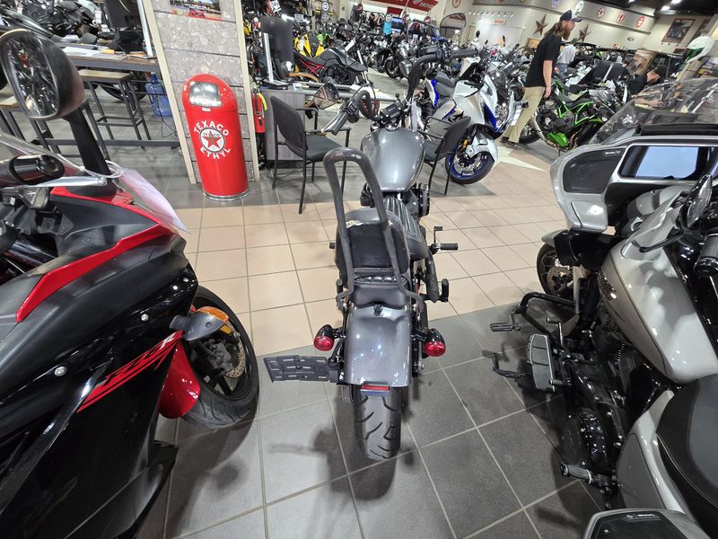 2022 HARLEY SOFTAIL STREET BOB 114 Image 8