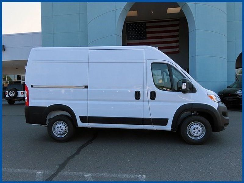 2024 RAM ProMaster High RoofImage 2