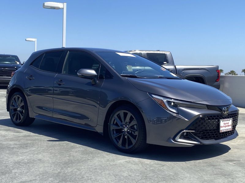2024 Toyota Corolla Hatchback XSEImage 2