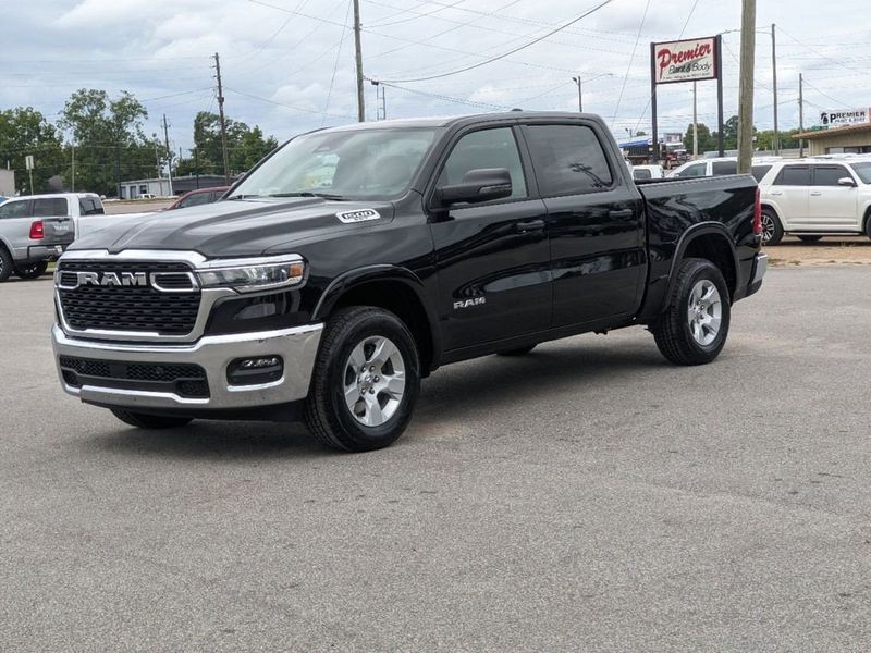 2025 RAM 1500 Big Horn Crew Cab 4x4 5