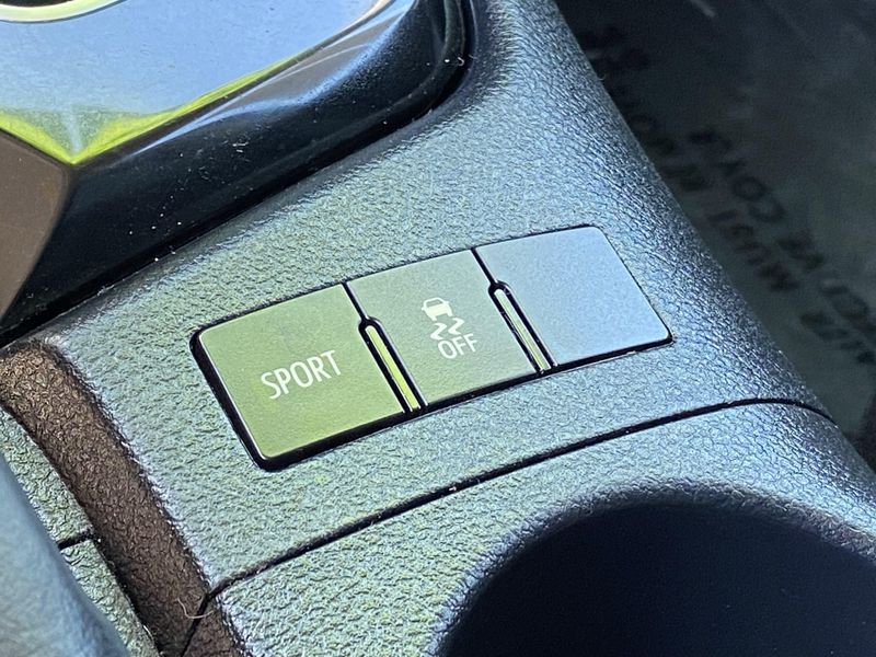 Used 2018 Toyota Corolla iM BaseImage 23