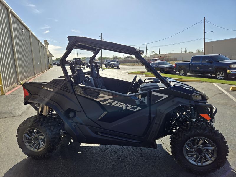 2025 CFMOTO ZFORCE 800 TRAIL NEBULA BLACK Image 2