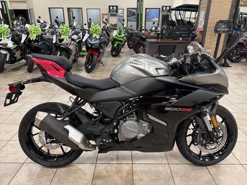 Used 2025 CFMOTO 300SS CF300-5US Image 18