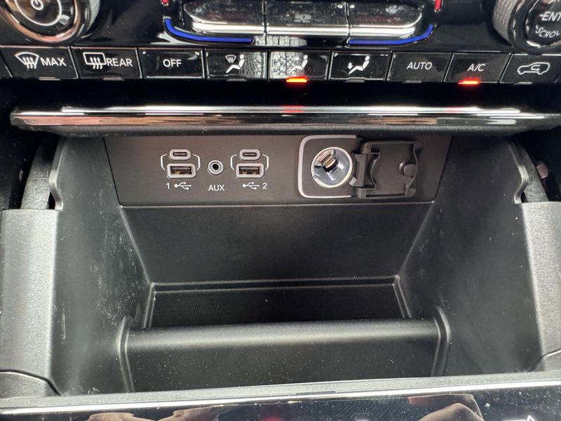 New 2025 Jeep Grand Cherokee SummitImage 23