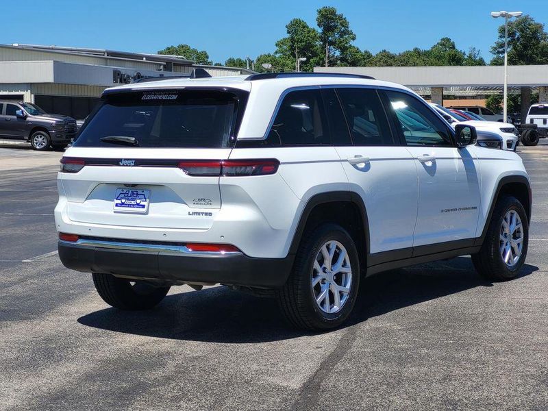 Used 2022 Jeep Grand Cherokee LimitedImage 7
