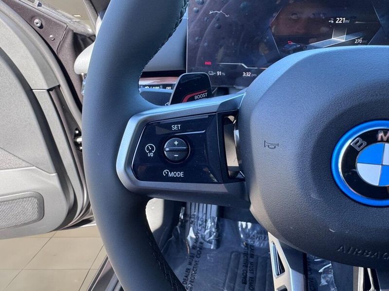2025 BMW i5 xDrive40Image 23
