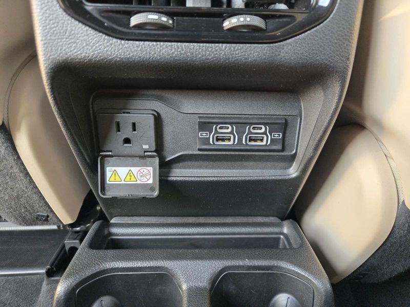 Used 2023 Jeep Grand Cherokee L Limited 4x2