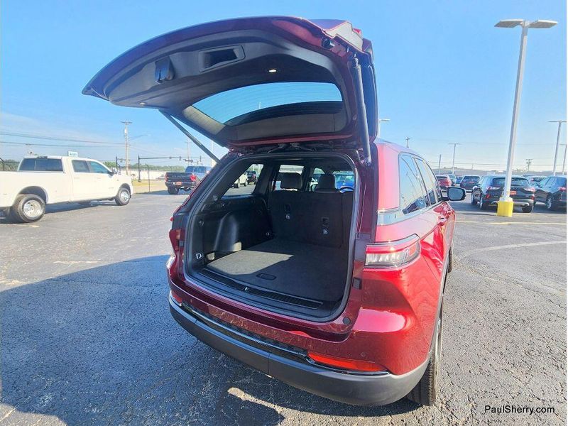 Used 2023 Jeep Grand Cherokee Altitude X