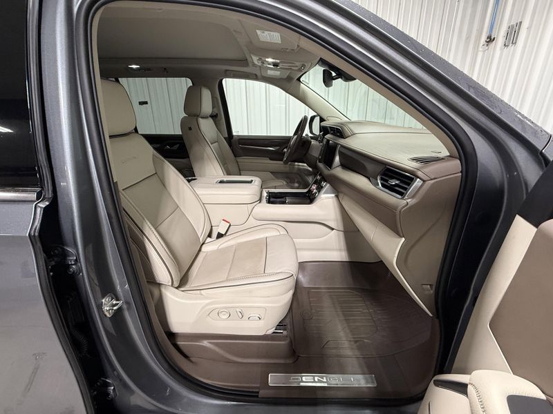 Used 2022 GMC Yukon DenaliImage 14