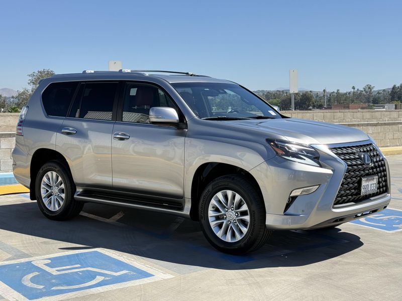 Used 2023 Lexus GX 460 PremiumImage 2