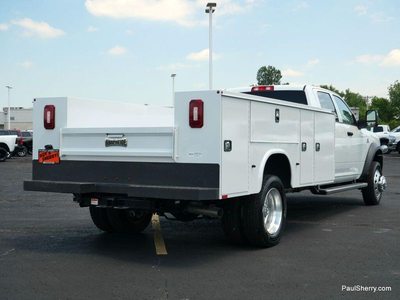 New 2024 RAM 5500 Tradesman Chassis Crew Cab 4x4 84