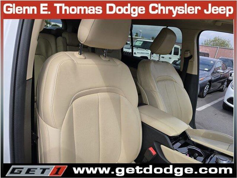 2022 Jeep Grand Cherokee Limited photo 30