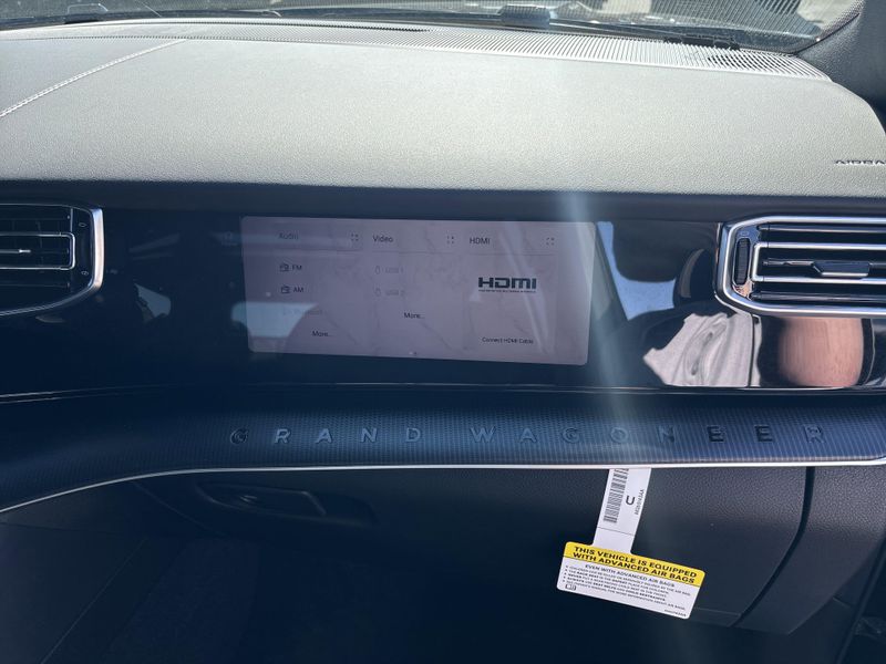 2026 Jeep Grand Wagoneer Summit Obsidian 4x4Image 44