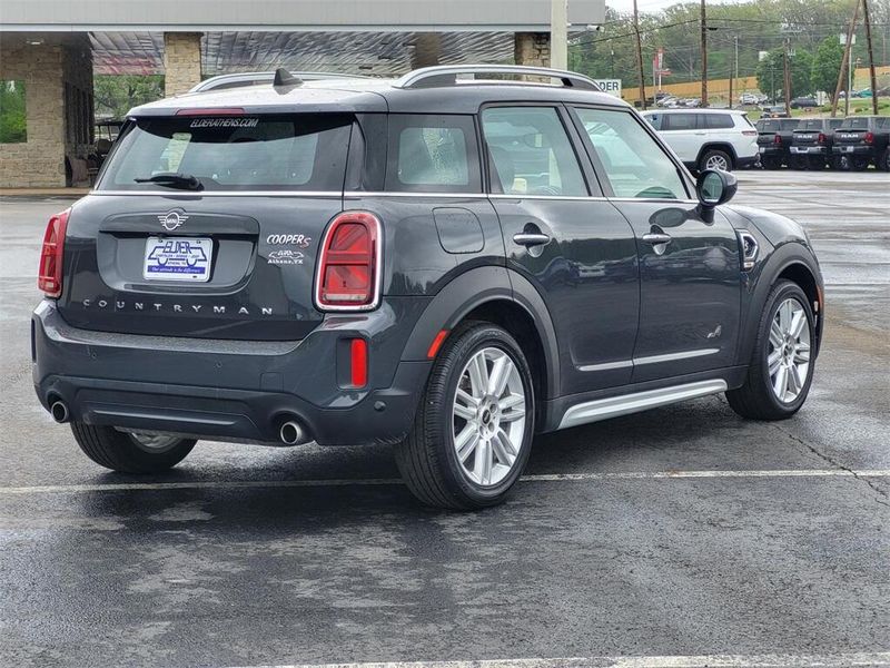 2021 MINI Countryman ClassicImage 6