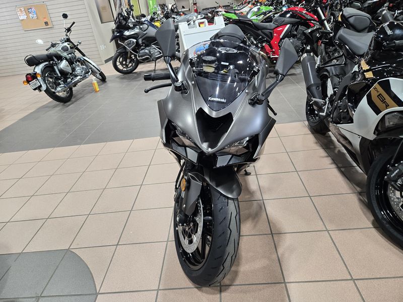 NEW 2026 KAWASAKI NINJA ZX6R ABS Image 8
