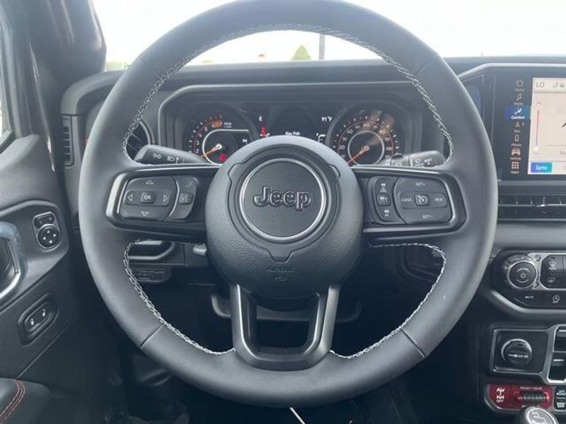 2025 Jeep Wrangler 4-door Rubicon