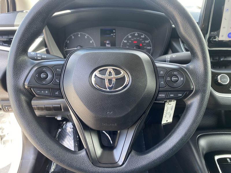 2024 Toyota Corolla LEImage 28