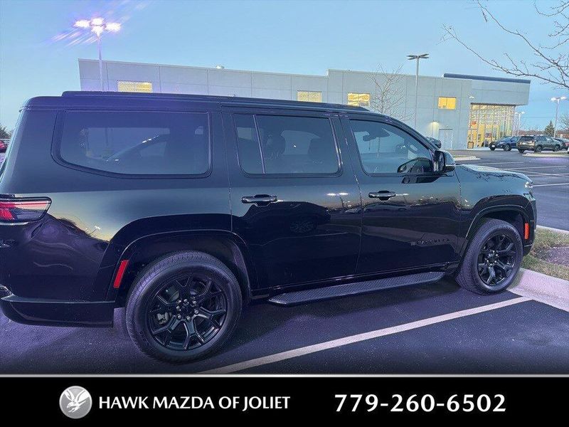 2024 Jeep Wagoneer Series II Carbide photo 2